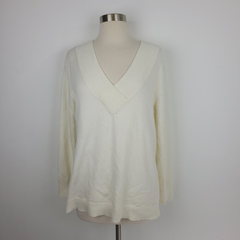 By Anthropologie Ivory V-Neck Long Sleeve Knit Sweater Soft Size Small Neutral